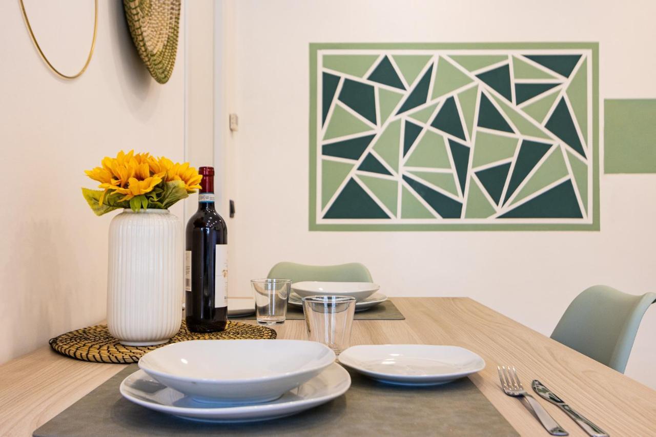 Green Pearl ✰✰✰✰✰ Appartamento A 100 Metri Dal Lago 아로나 외부 사진
