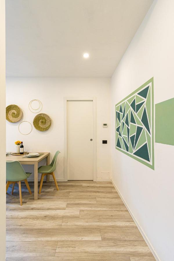Green Pearl ✰✰✰✰✰ Appartamento A 100 Metri Dal Lago 아로나 외부 사진